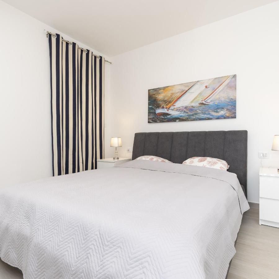 Apartments Losinj Sunset Mali Lošinj Kültér fotó